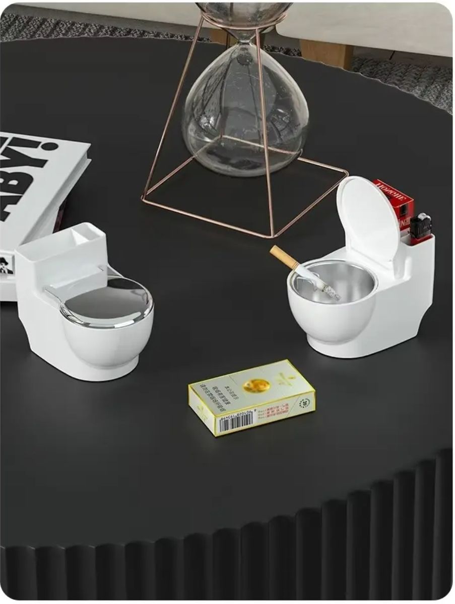 Wall Mounted Cigarette lighter Ashtray Toilet Simulation Decorative Ashtray